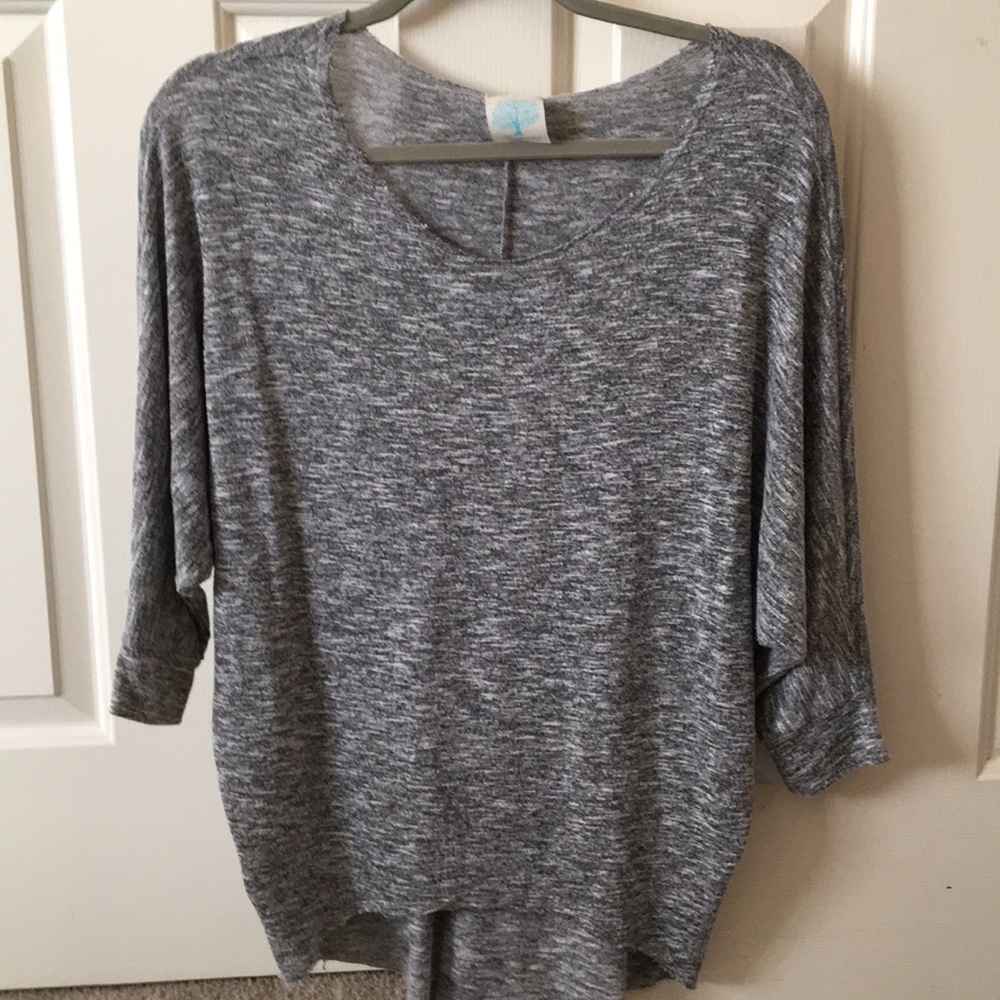 COPY - Women’s raw edge top